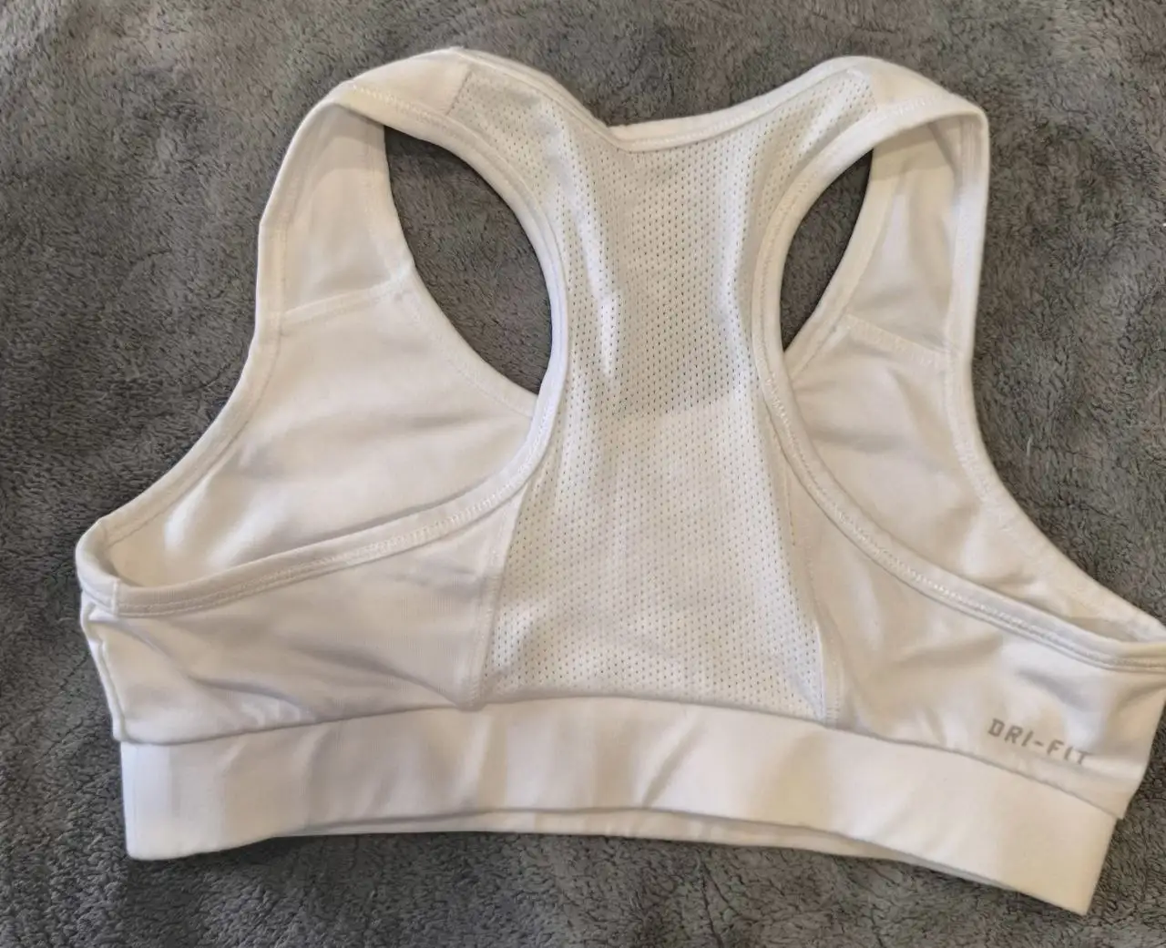 Спортивный топ Nike Pro для девочки - Детская одежда (Одежда) в Некрасовка