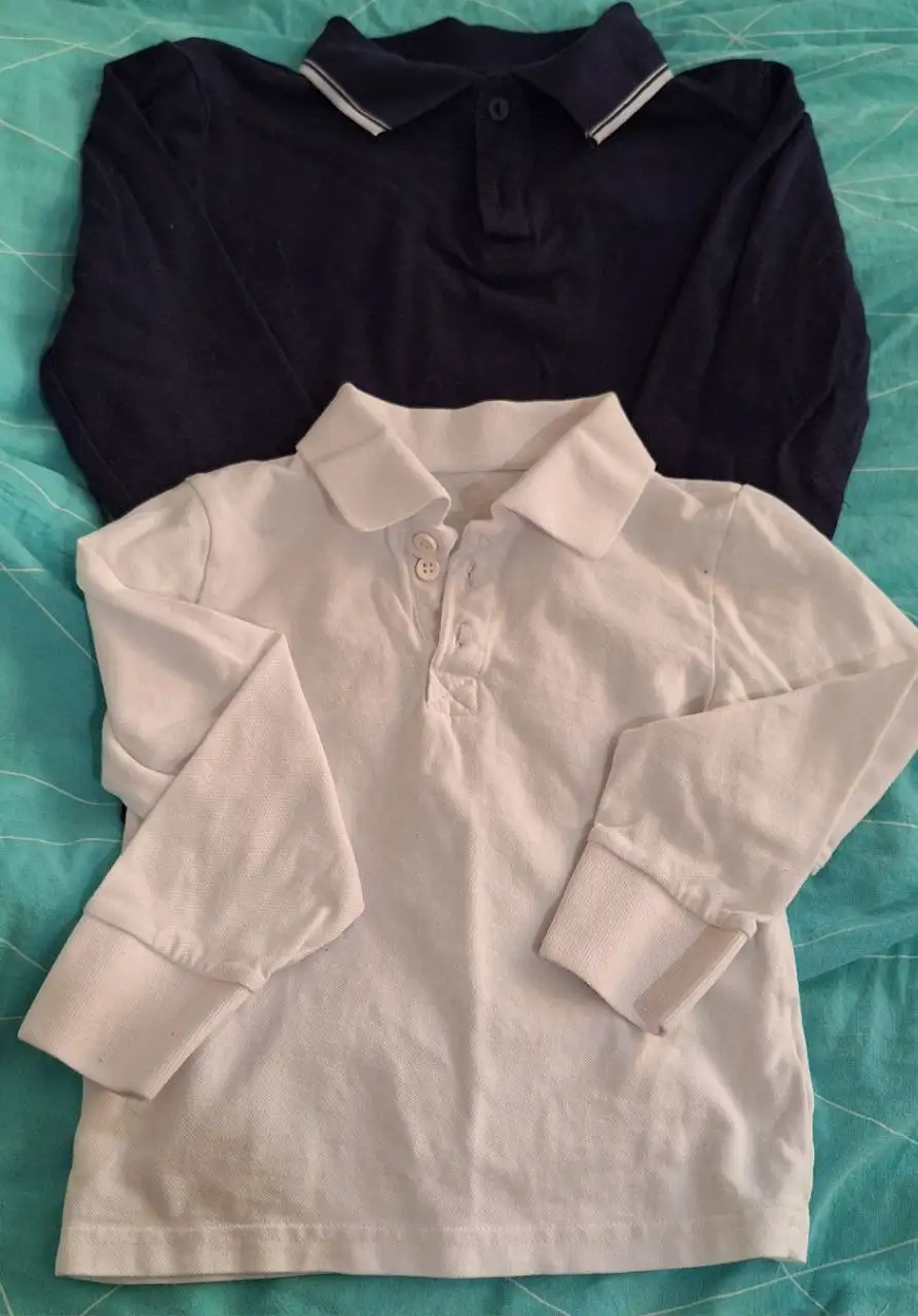 Темно-синее и белое поло 110-116 - Одежда в Некрасовка