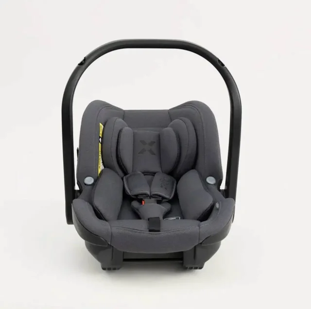 Продам автолюльку с базой isofix - Матрасы в Люберцы