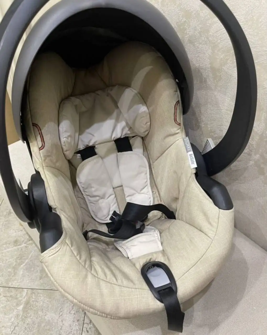 Автокресло Stokke в хорошем состоянии - Автокресла (Товары для детей) в Люберцы