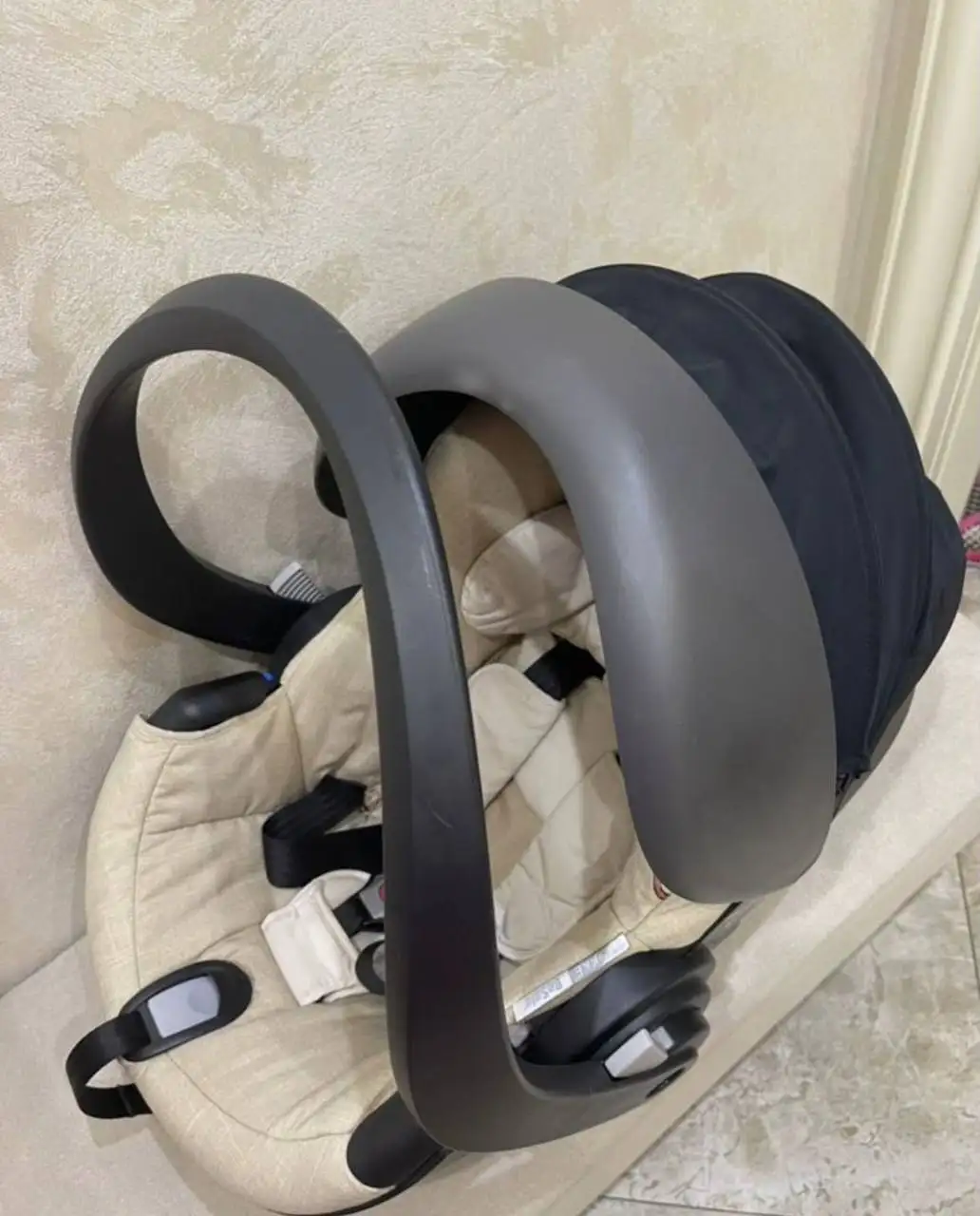 Автокресло Stokke в хорошем состоянии - Автокресла (Товары для детей) в Люберцы