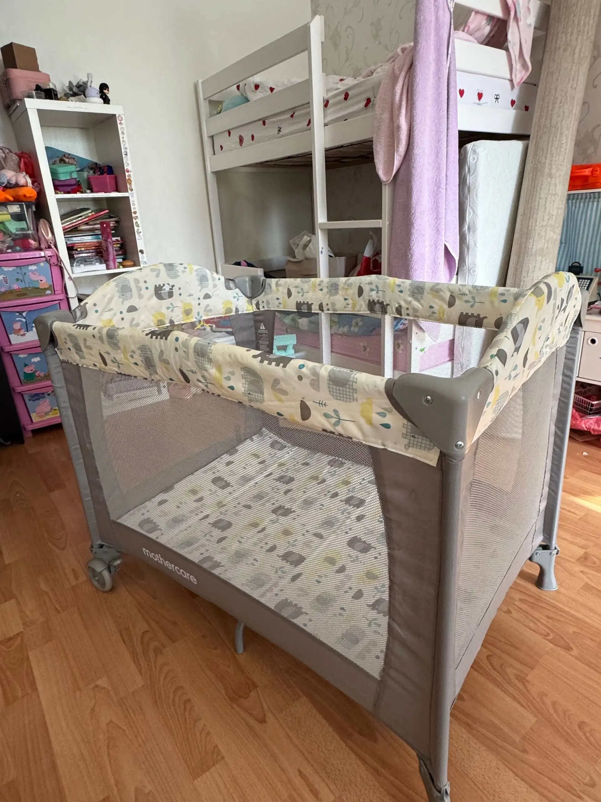 Детский манеж в отличном состоянии - Товары для детей в Некрасовка