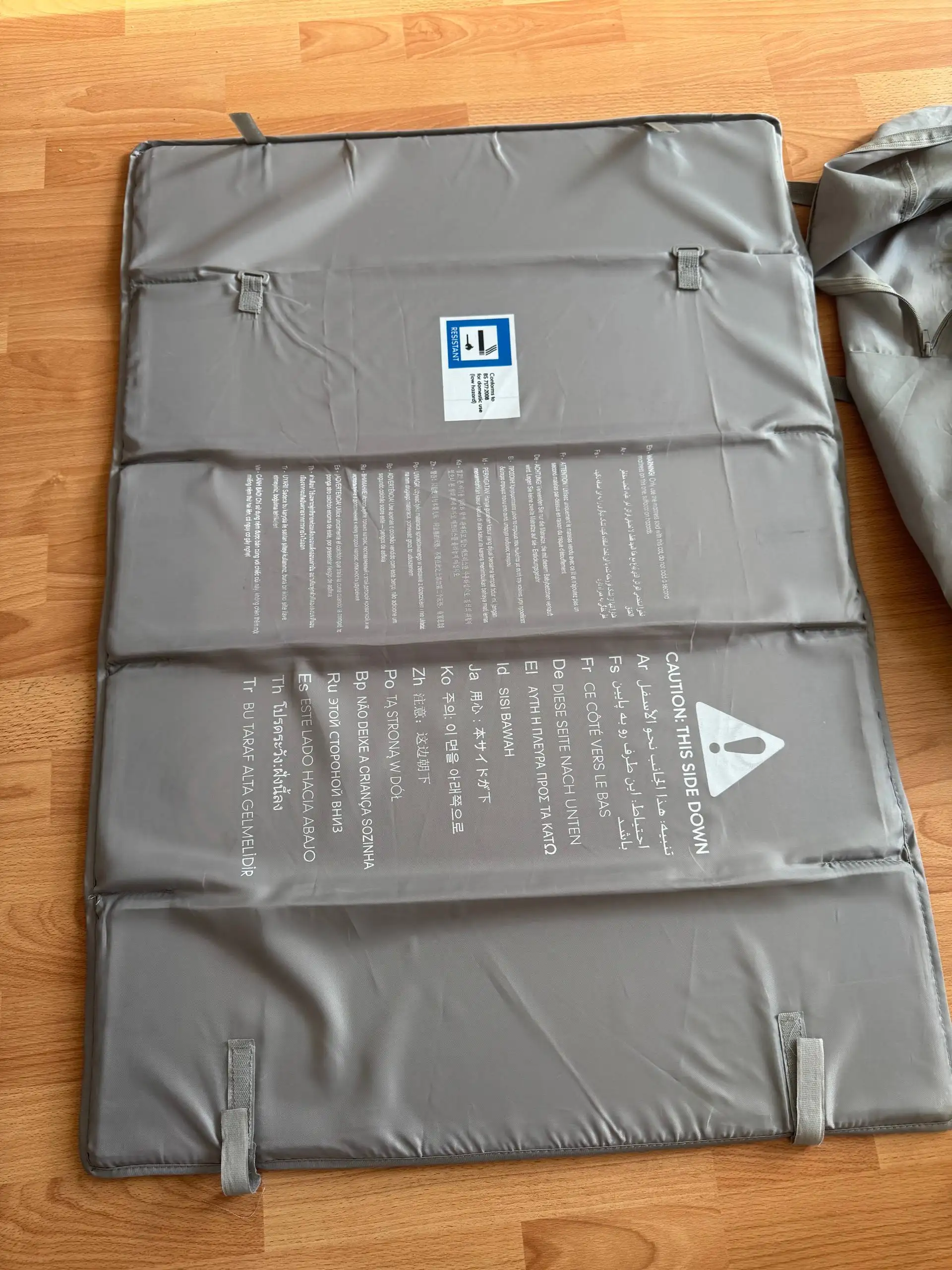 Детский манеж в отличном состоянии - Товары для детей в Некрасовка