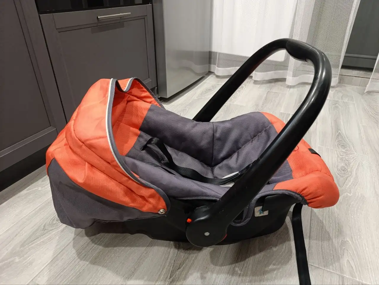 Автомобильная переноска-люлька - Автомобильные переноски (Товары для детей) в Люберцы