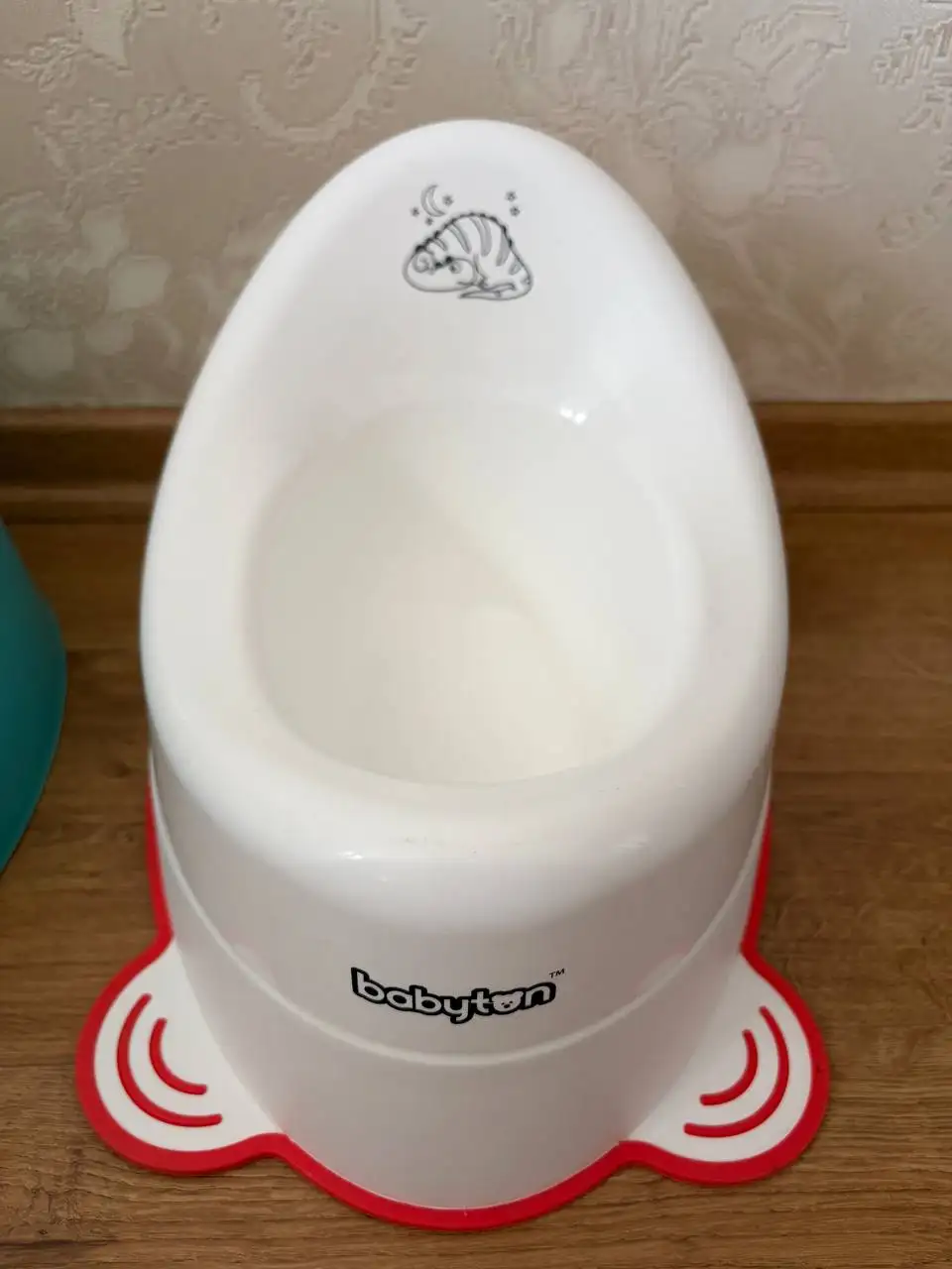 Продажа белого горшка за шоколадку Аленка - Посуда (Барахолка) в Люберцы