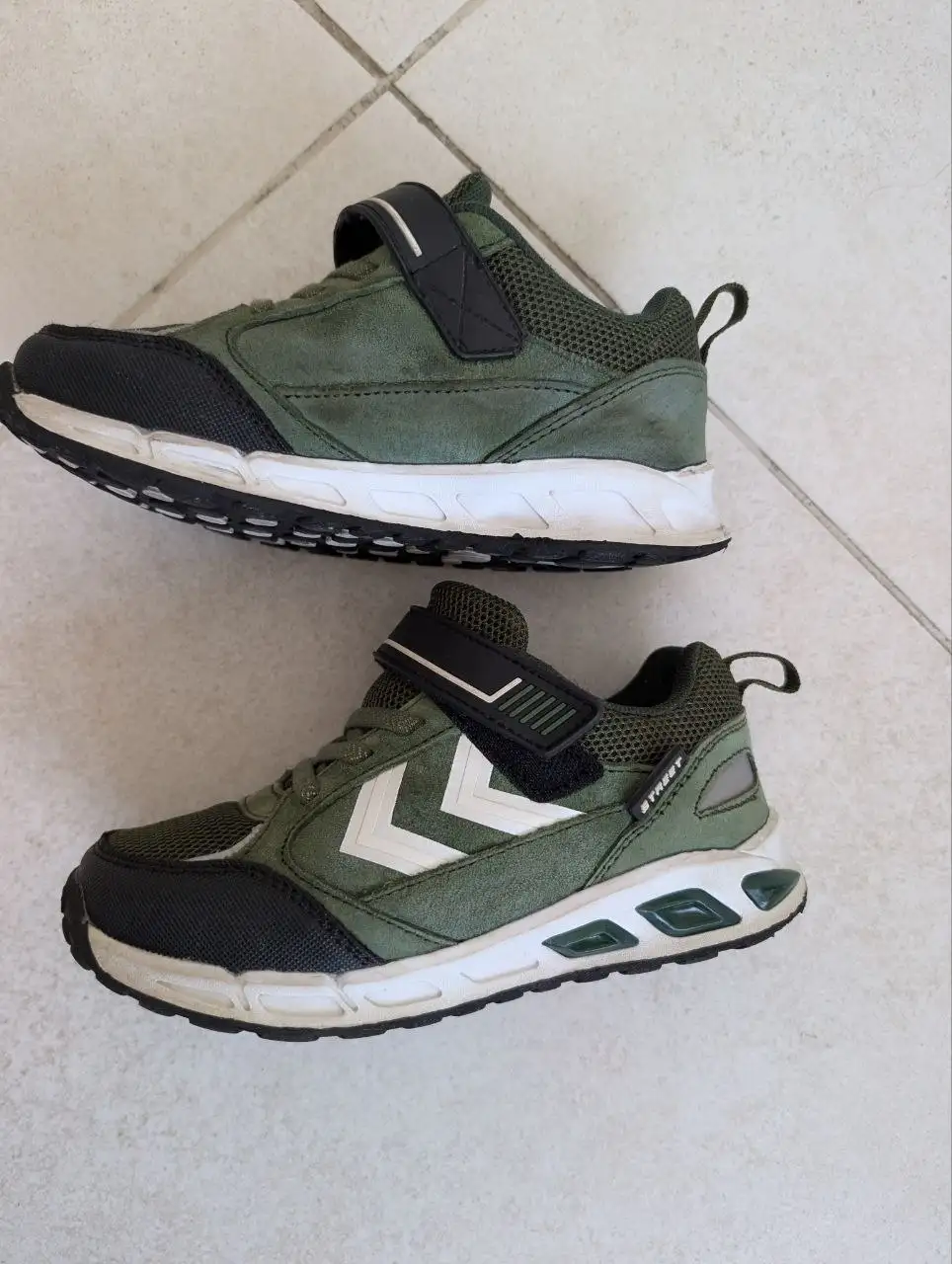 Демисезонные кроссовки Shuzzi 30 размер - Обувь (Одежда) в Люберцы