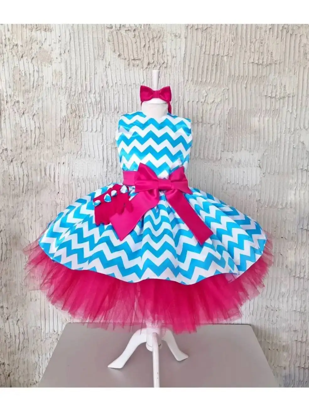 Продам детское платье на выпускной 122-134 рост - Детская одежда (Одежда) в Люберцы