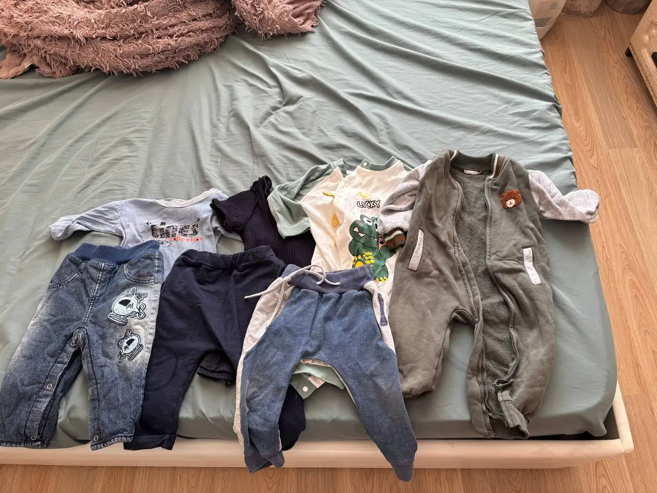 Отдам бесплатно детскую одежду 68 и 74 размер - Одежда (Товары для детей) в Некрасовка, Люберцы