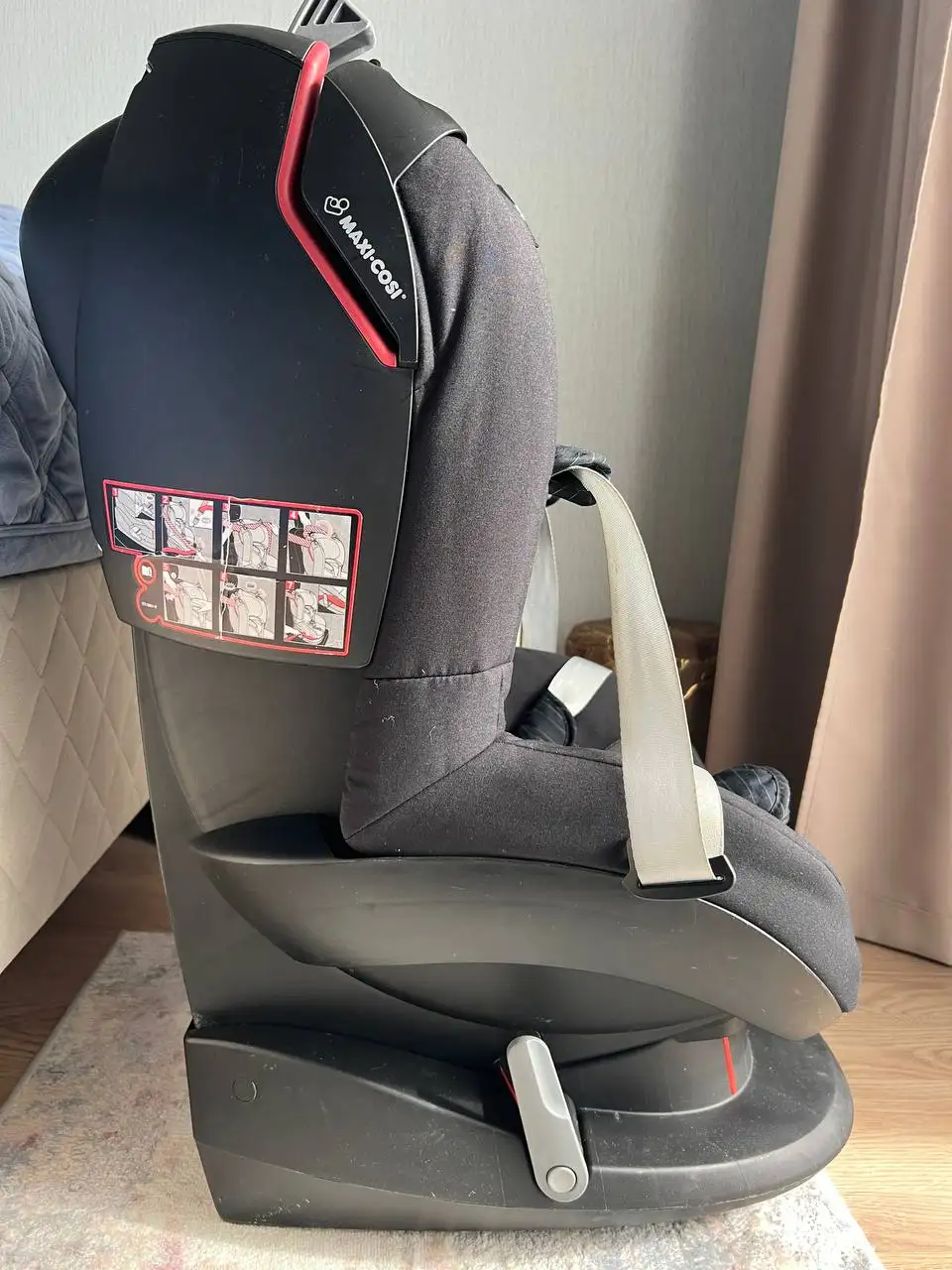 Автокресло Maxi cosi tobi 9-18 кг в отличном состоянии - Автокресла (Товары для детей) в Люберцы