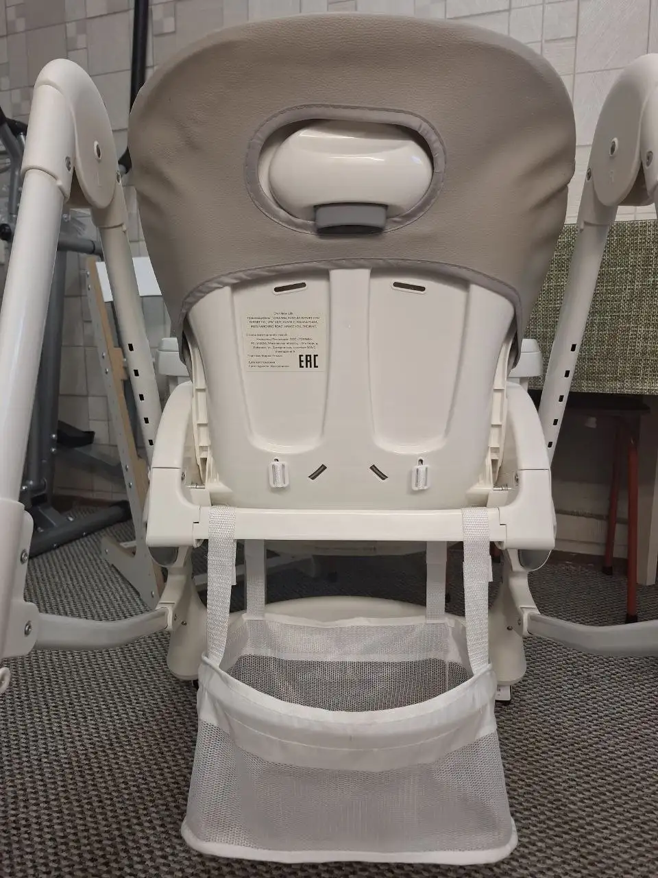 Стульчик для кормления Tommy new life в идеальном состоянии - Стульчики для кормления (Товары для детей) в Люберцы