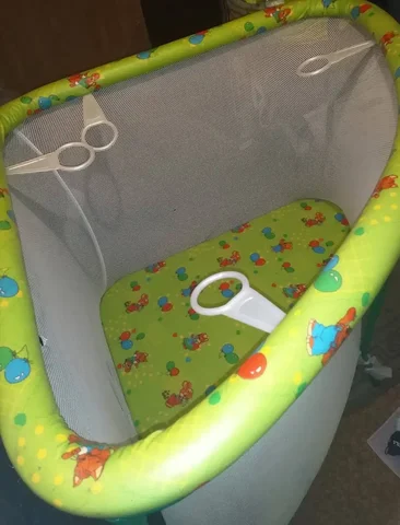 Манеж угловой удобный легкий - Прогулочные коляски в Некрасовка