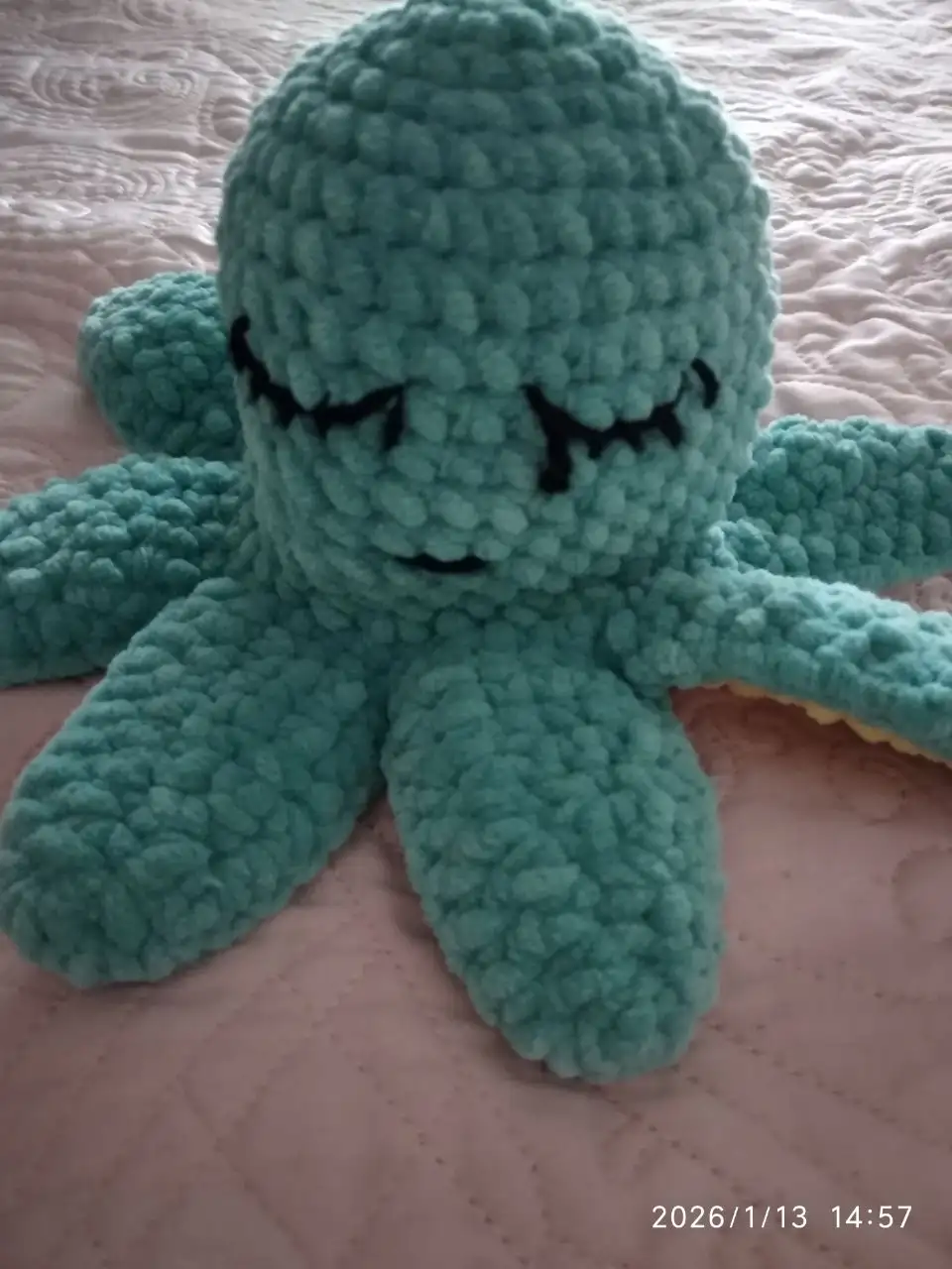 Осьминожки перевёртыши из велюровой пряжи - Рукоделие (Хобби и отдых) в Люберцы