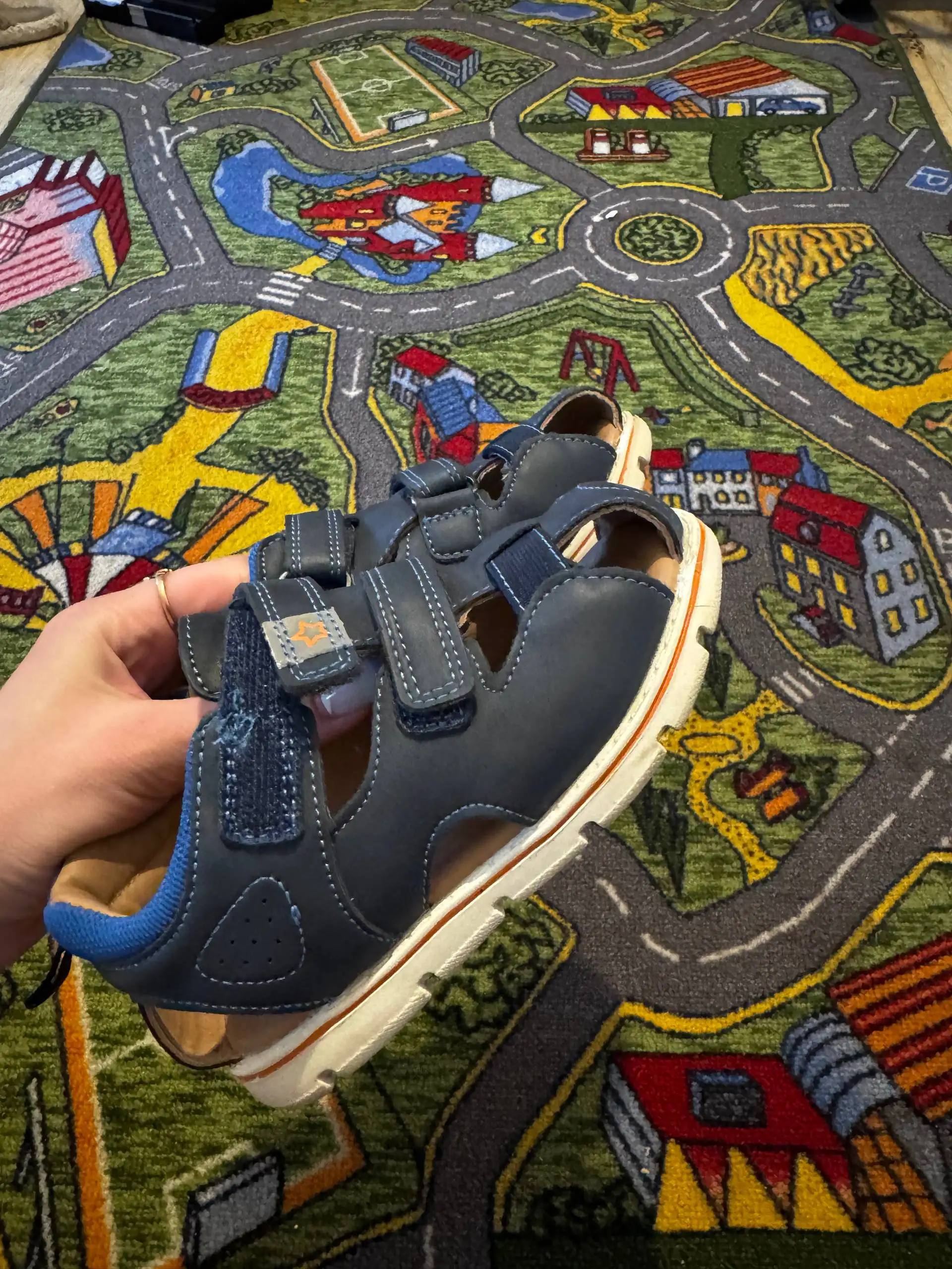 Босоножки на мальчика размер 26 - Детская обувь (Одежда) в Некрасовка