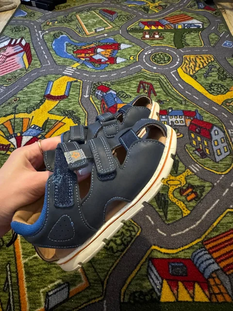 Босоножки на мальчика размер 26 - Детская обувь в Некрасовка