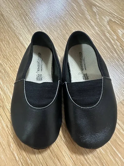 Кожаные чешки маркировка 25 - Одежда в Люберцы