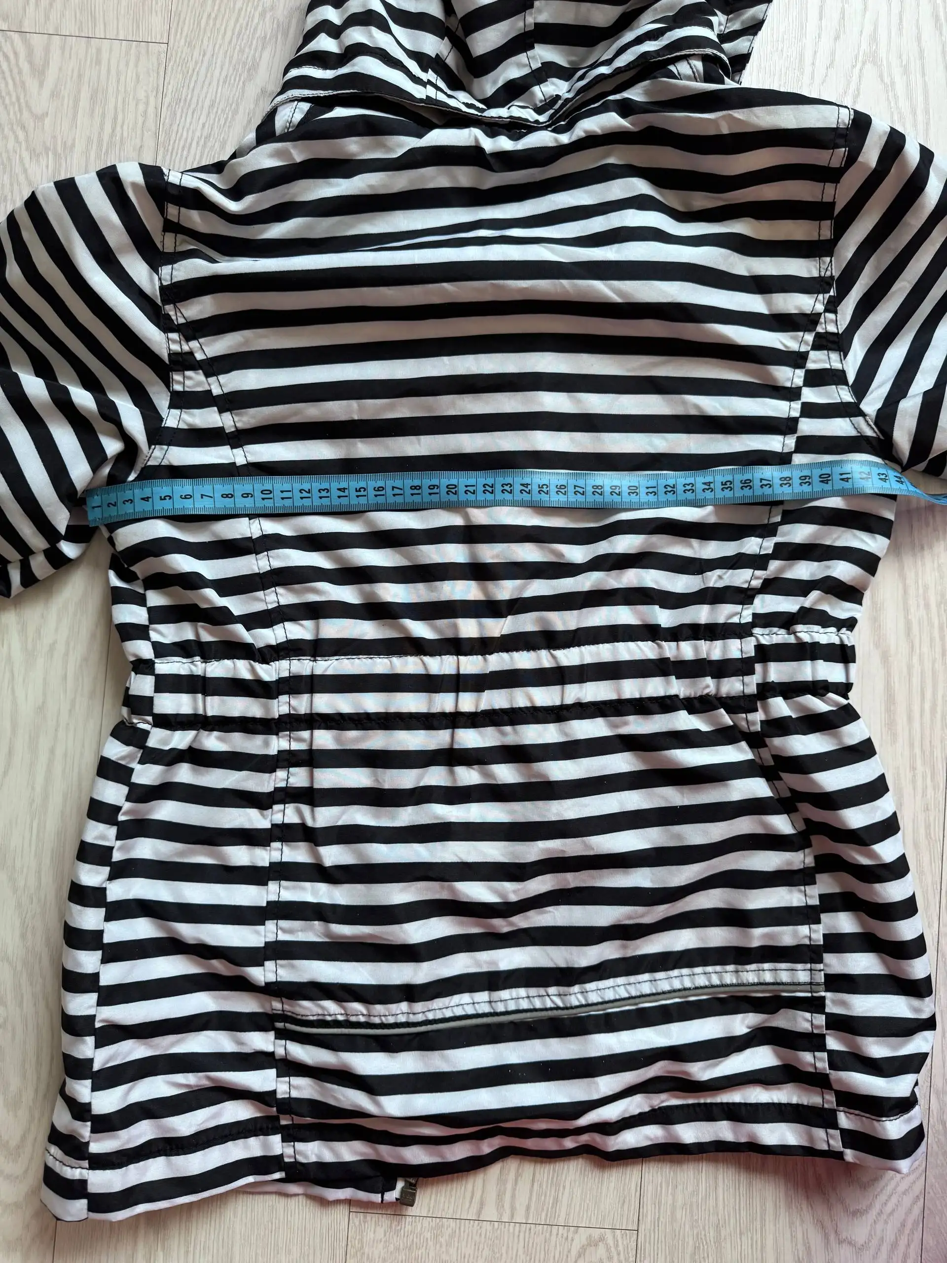 Детская приталенная ветровка для девочки 10-11 лет - Детская одежда (Одежда) в Некрасовка