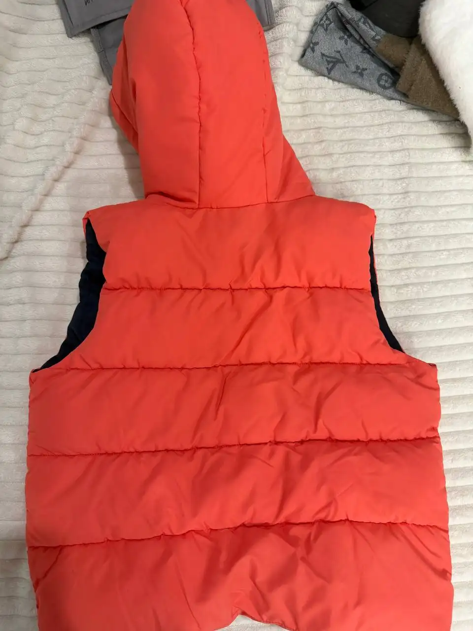 Детские безрукавки на рост 116 и 128 - Детская одежда (Одежда) в Люберцы