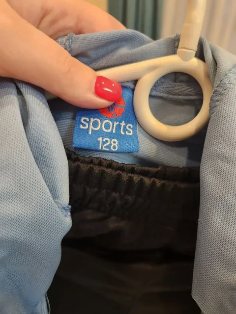 Спортивный костюм в детской барахолке - Мебель детская в Люберцы