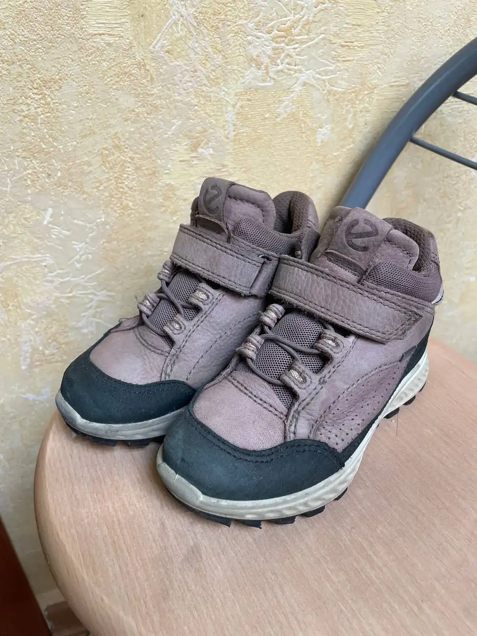 Демисезонные б/у ботинки на девочку 28 размера - Обувь (Одежда) в Люберцы