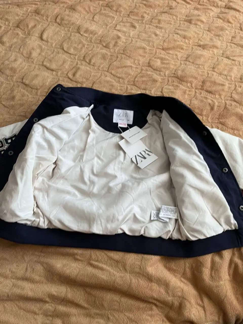 Новый бомбер Zara для мальчика - Детская одежда (Одежда) в Люберцы