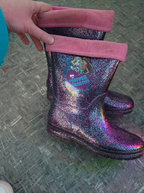 Детская одежда размер 31-32 - Развивающие игрушки в Некрасовка