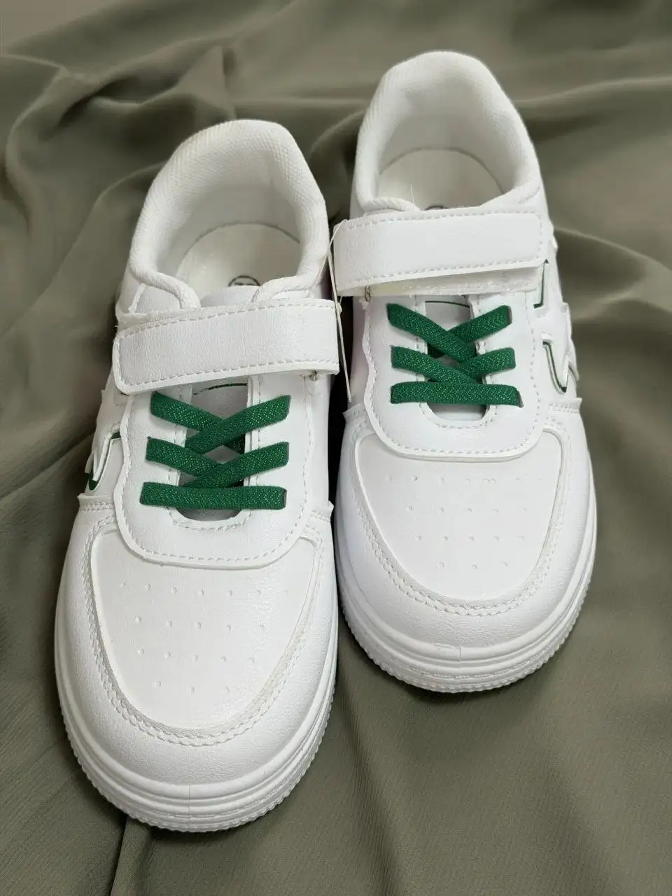 Новые детские кроссовки размер 32 - Обувь (Одежда) в Некрасовка