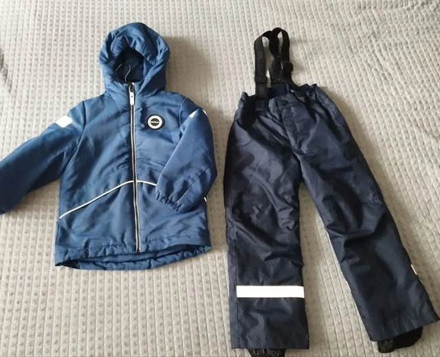 Детская одежда: куртка и брюки - Детская в Некрасовка