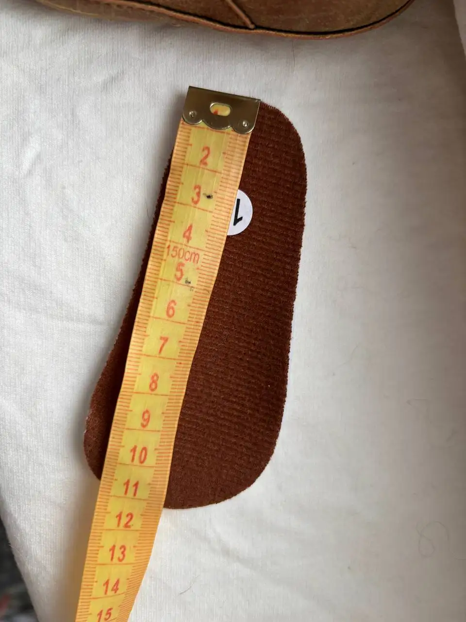 Продам детские пинетки и ботиночки - Обувь (Товары для детей) в Москва