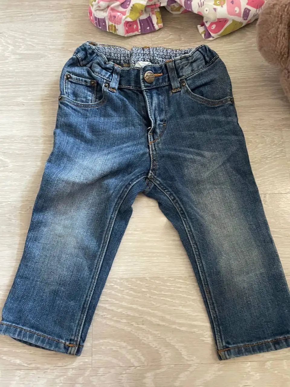 Продажа детской одежды и сладостей - Одежда (Товары для детей) в Некрасовка