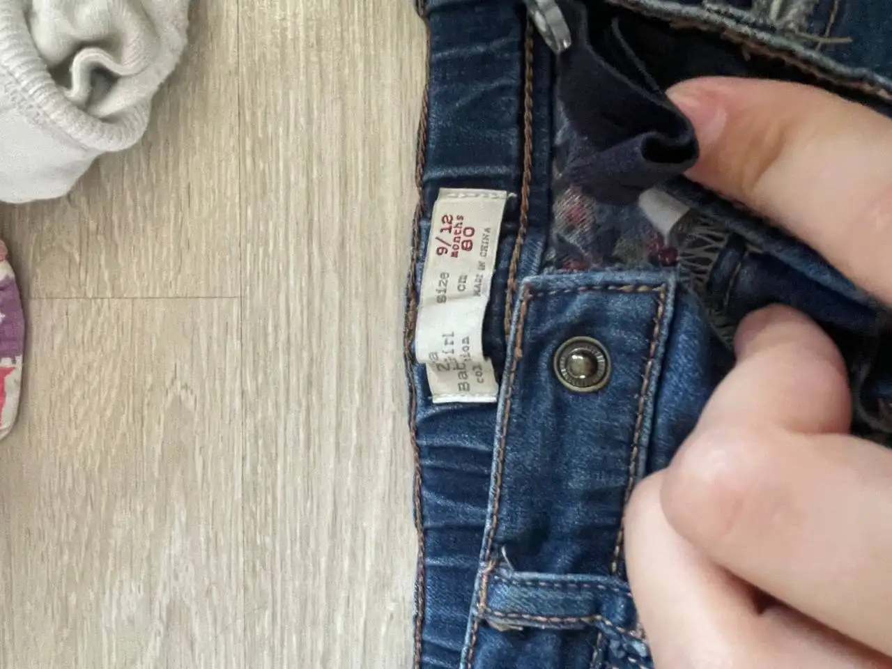 Продажа детской одежды и сладостей - Одежда (Товары для детей) в Некрасовка