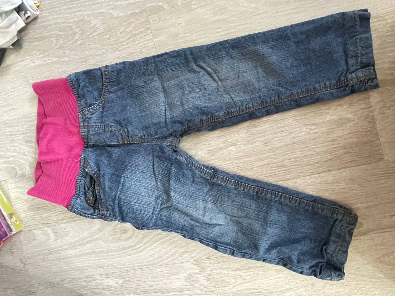 Продажа детской одежды и сладостей - Одежда (Товары для детей) в Некрасовка