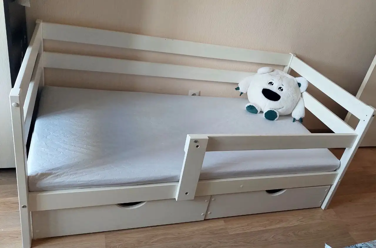 Детская кроватка с матрасом и аксессуарами - Детская мебель (Товары для детей) в Люберцы