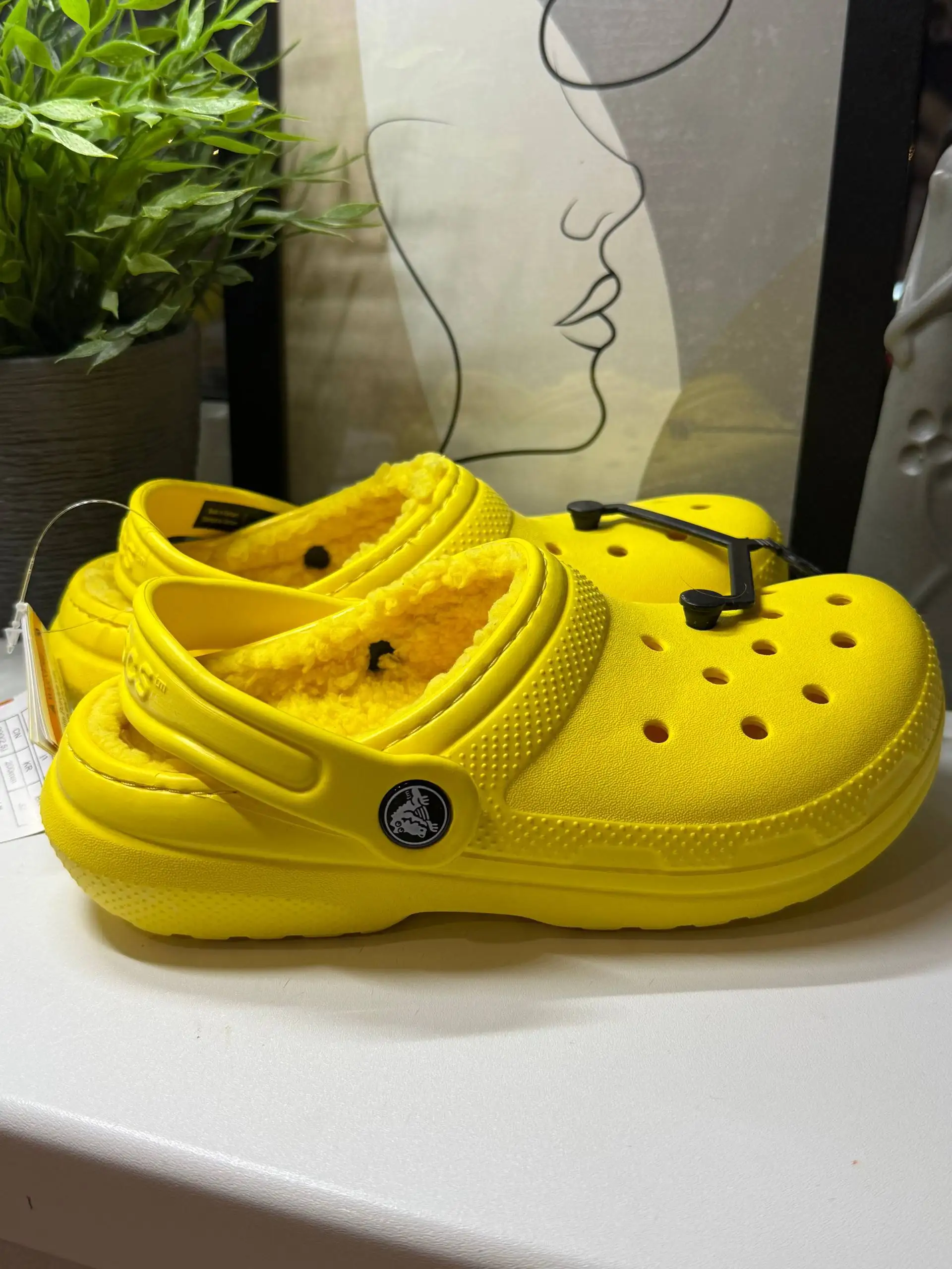 Новая детская обувь Ugg, Geox, Crocs и босоножки - Обувь (Товары для детей) в Москва