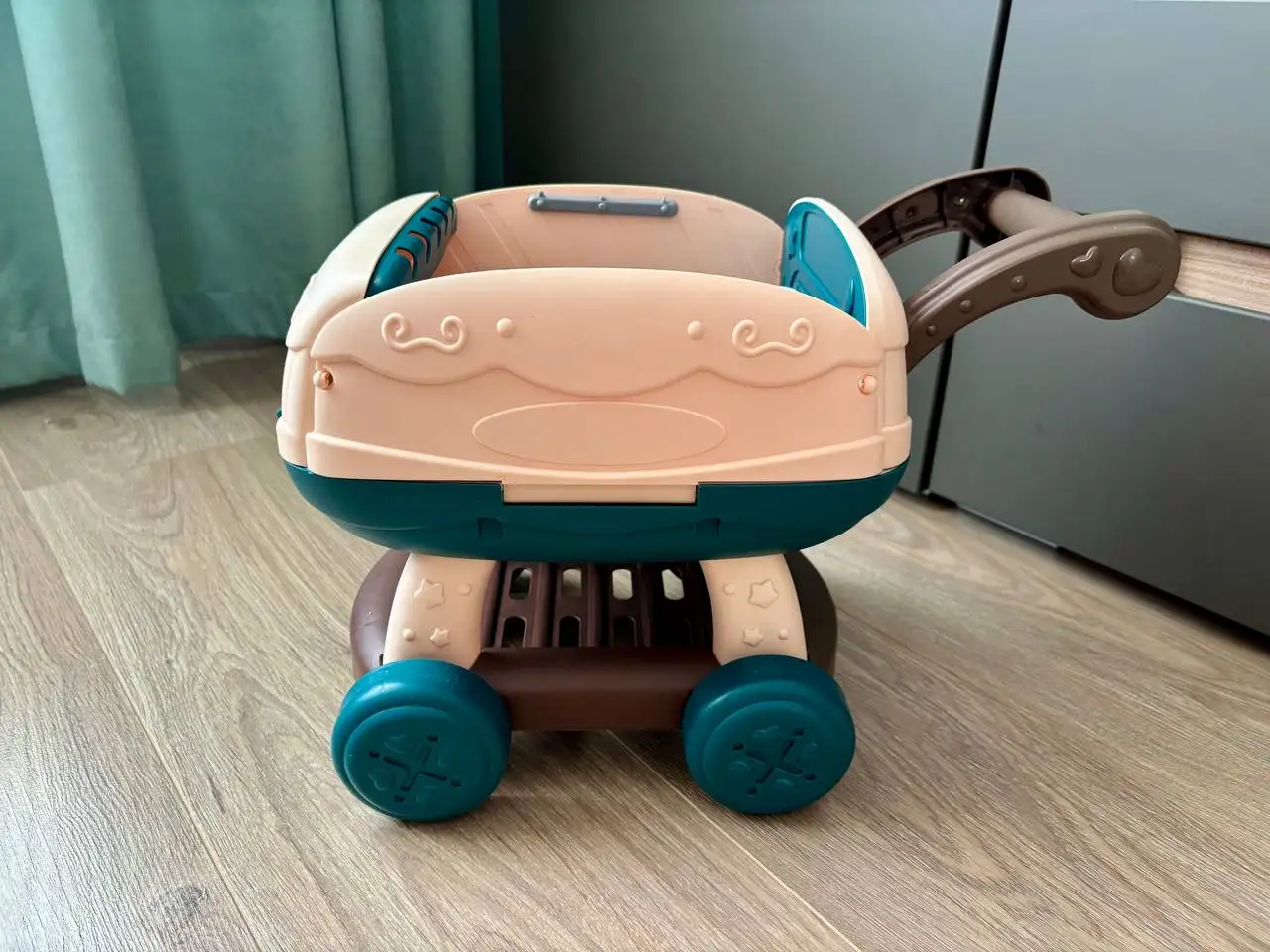 Игрушечная кухня на колесах - Игрушки (Товары для детей) в Люберцы