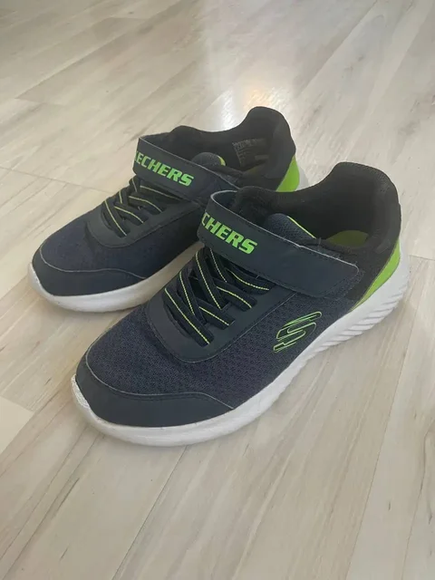 Кроссовки Skechers и босоножки - частное объявление в Люберцы