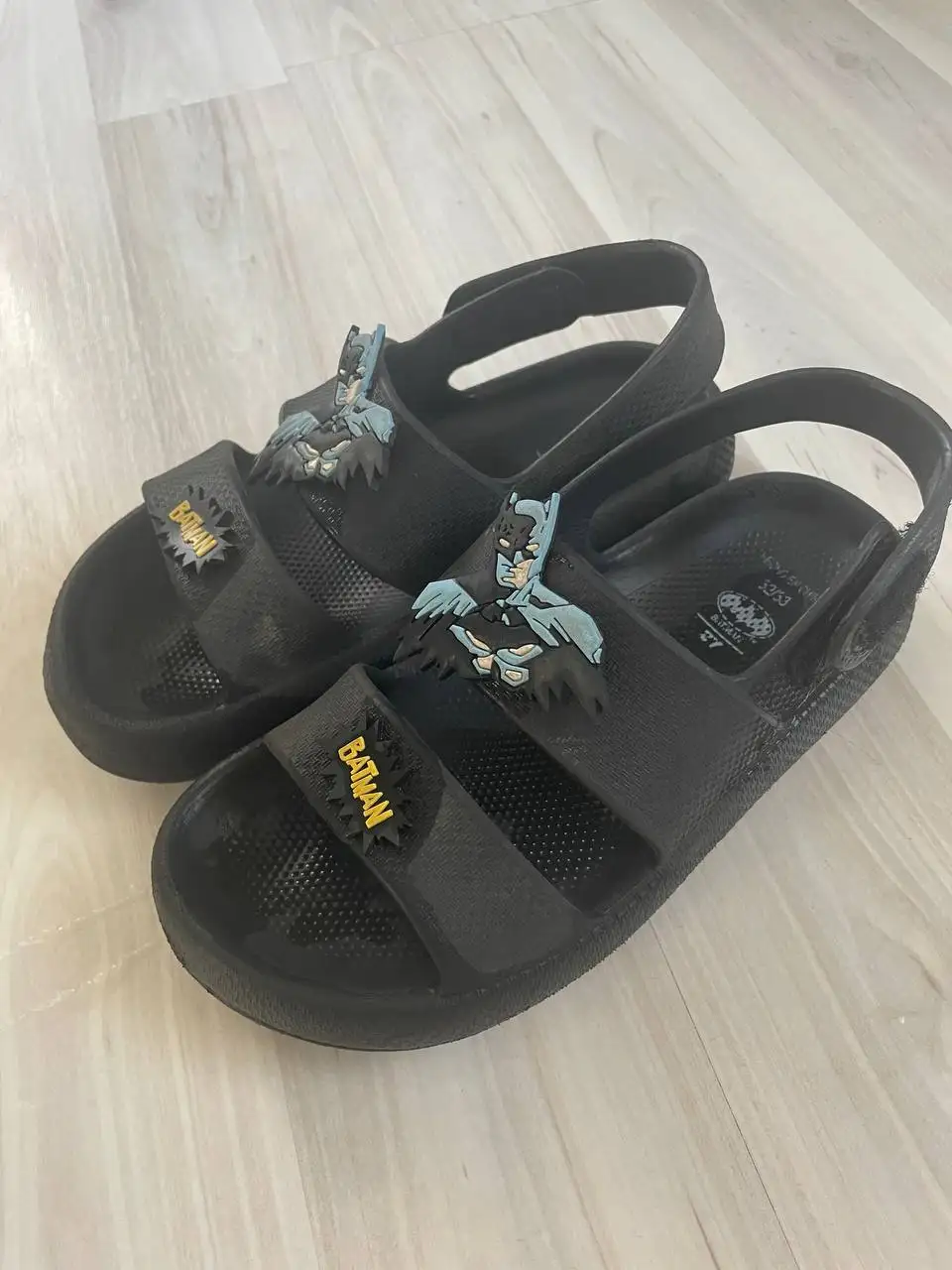 Кроссовки Skechers и босоножки - Обувь (Одежда) в Люберцы