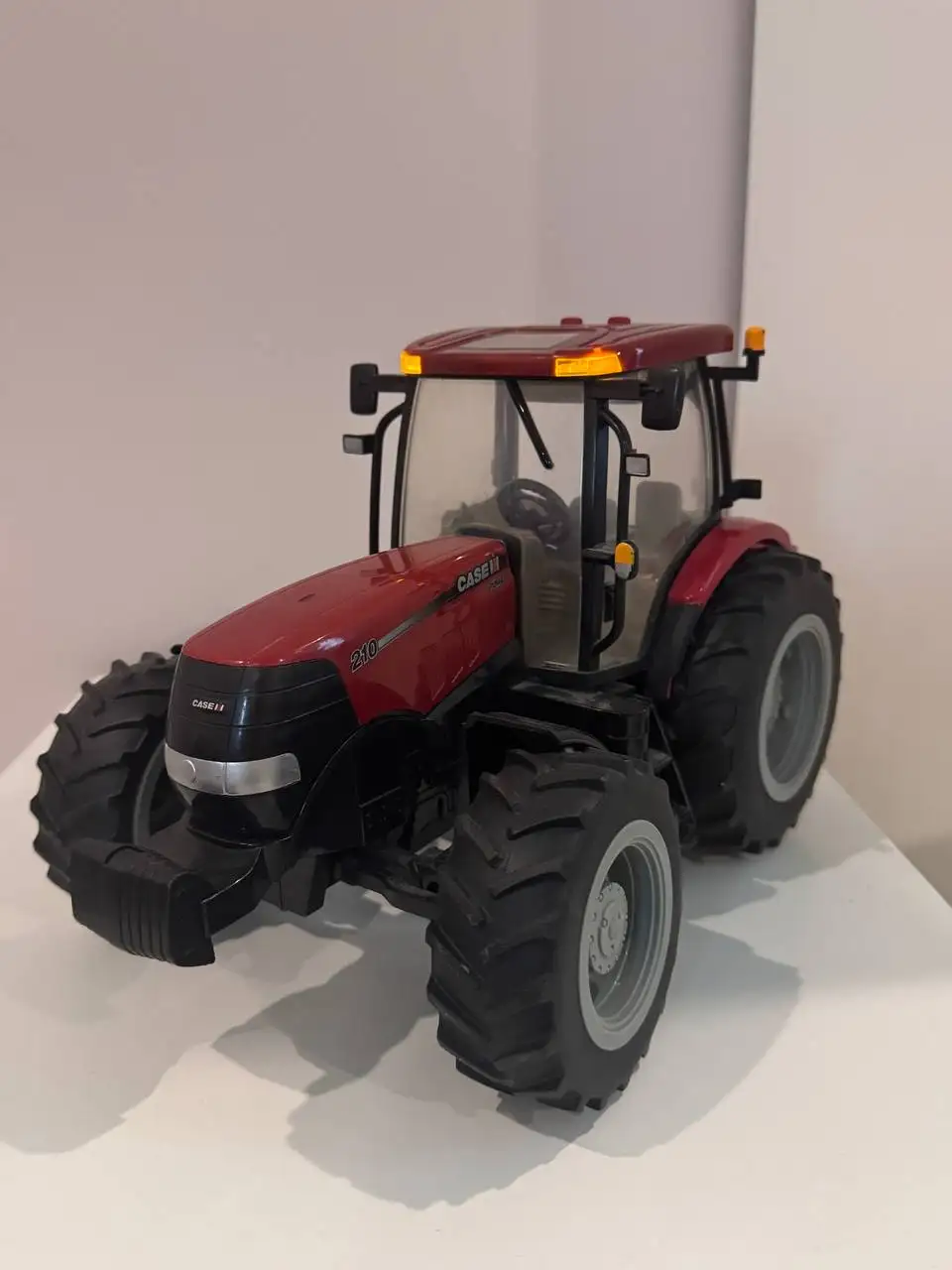Трактор mini Case IH Puma 210 (миниатюра) - Игрушки (Товары для детей) в Люберцы
