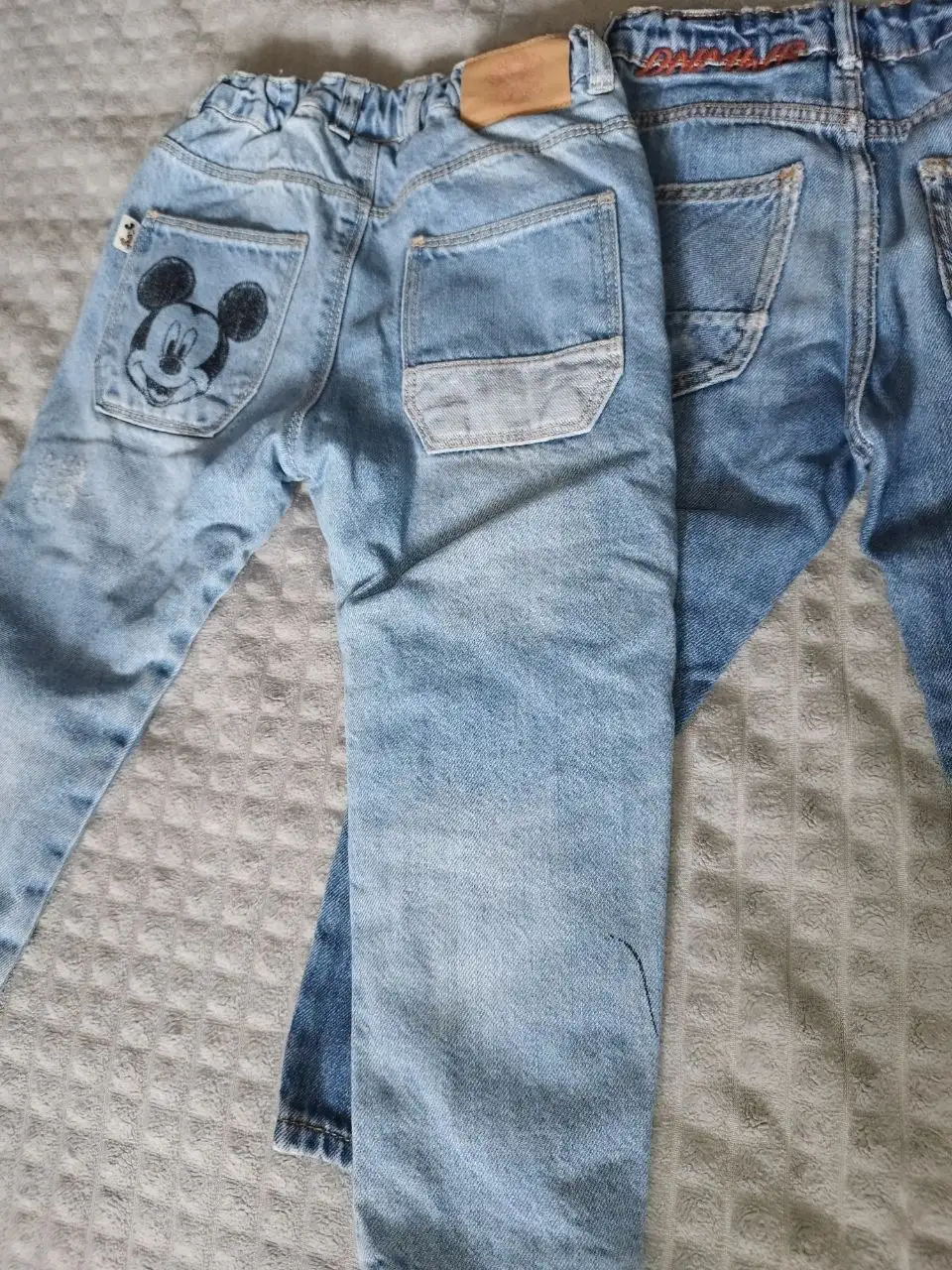 Джинсы Zara 104, Levi's 98 с Микки тёплые - Товары для детей в Люберцы
