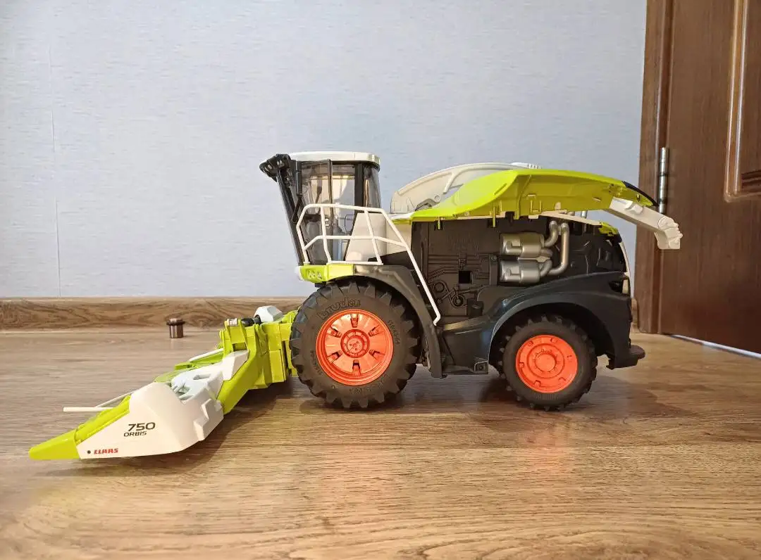 Продам игрушечный комбайн Bruder - Барахолка в Люберцы