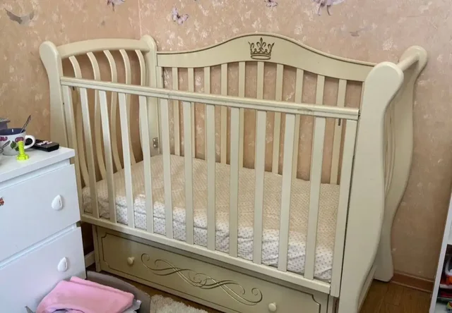 Детская кроватка с маятником и матрасом - Зимний транспорт в Люберцы