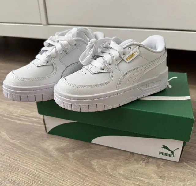 Новые кроссовки Puma белого цвета 29 размера - Товары для детей в Люберцы