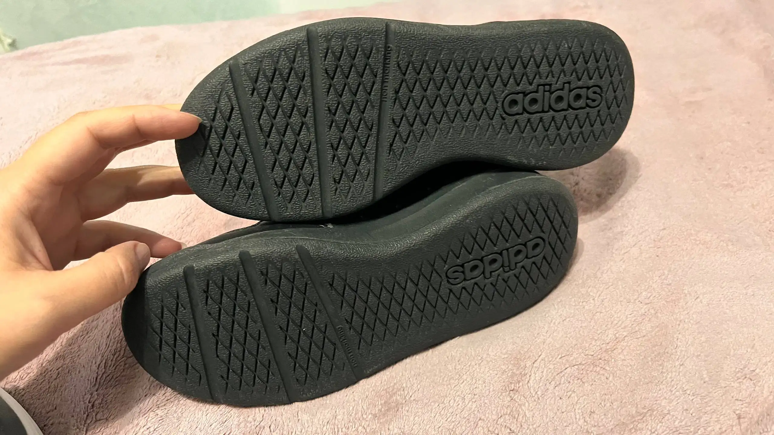 Кроссовки Adidas новые, размер 33 - Барахолка в Люберцы