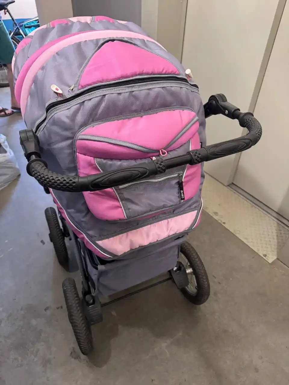 Продам коляску