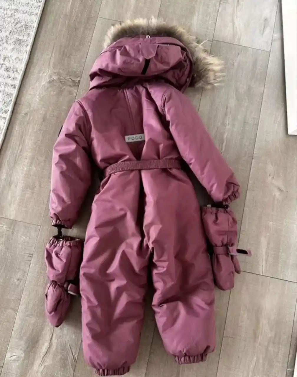 Продам зимний комбинезон Pogo Kids