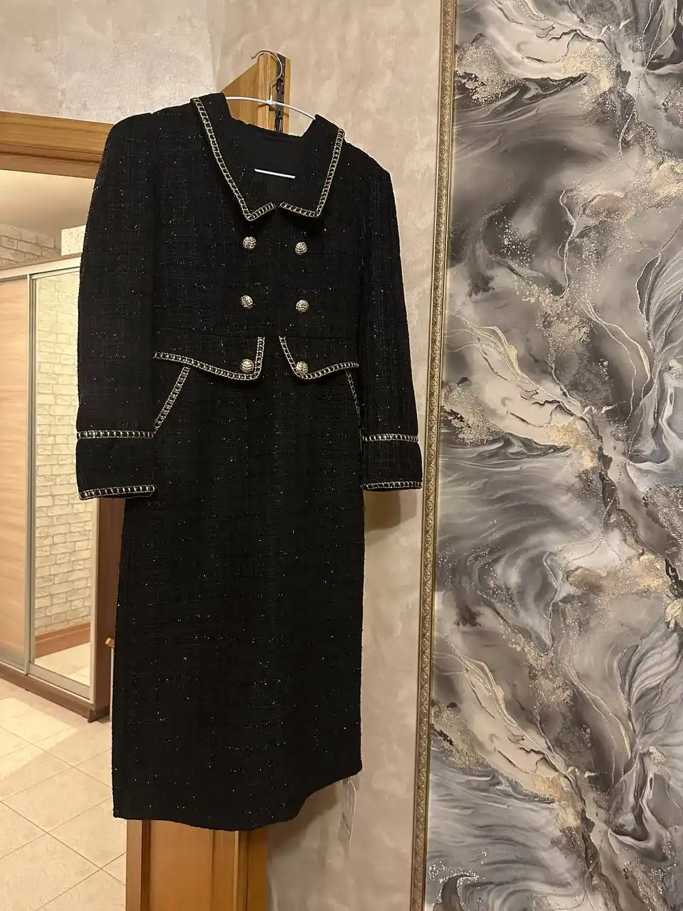 Продам новое платье с биркой