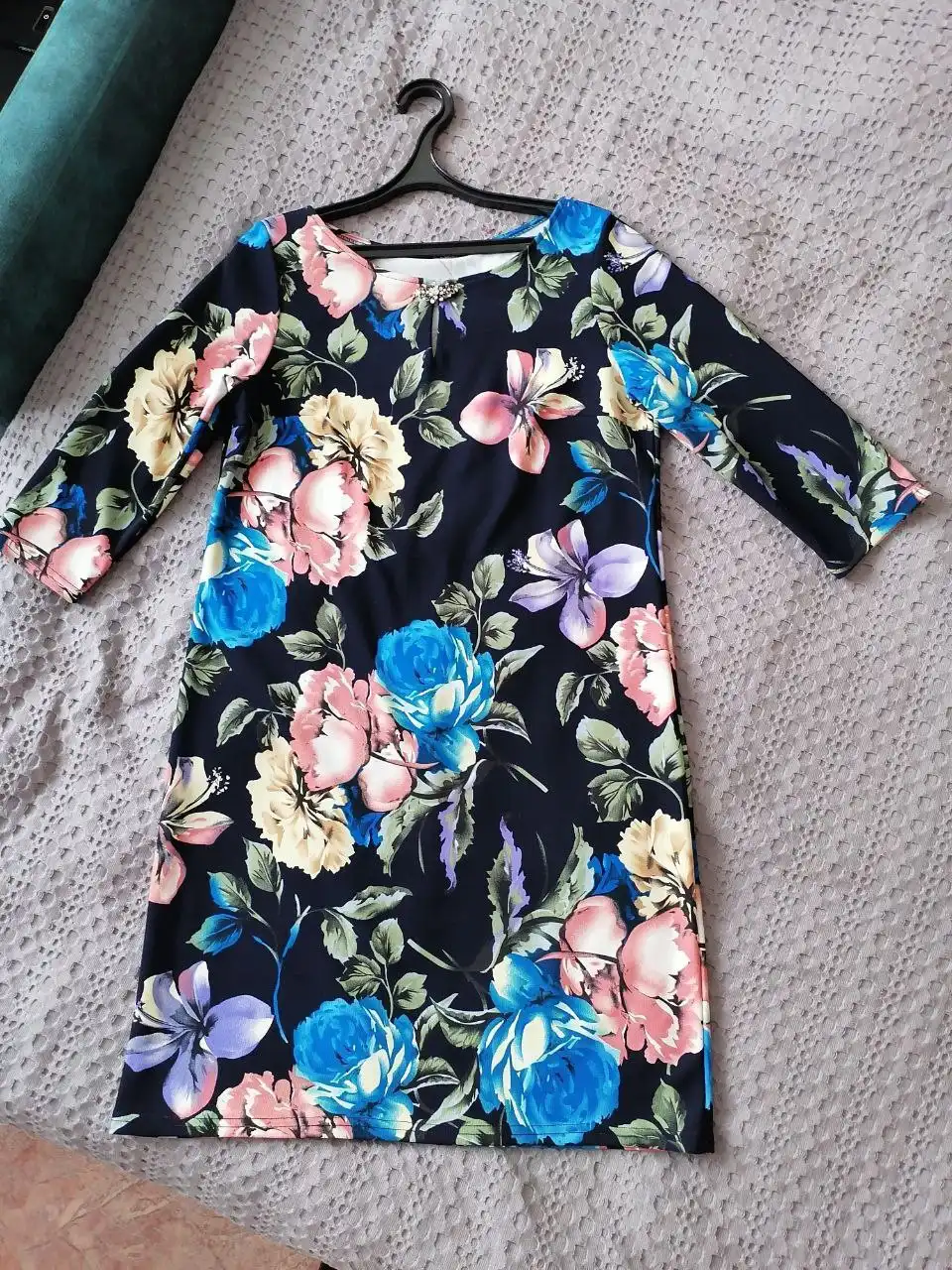 Новое белое платье с кружевами