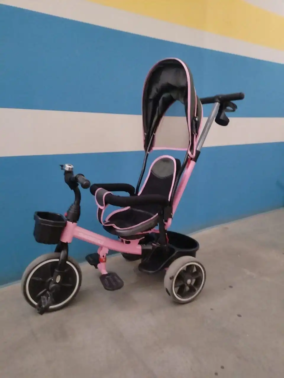 Детский велосипед с родительской ручкой