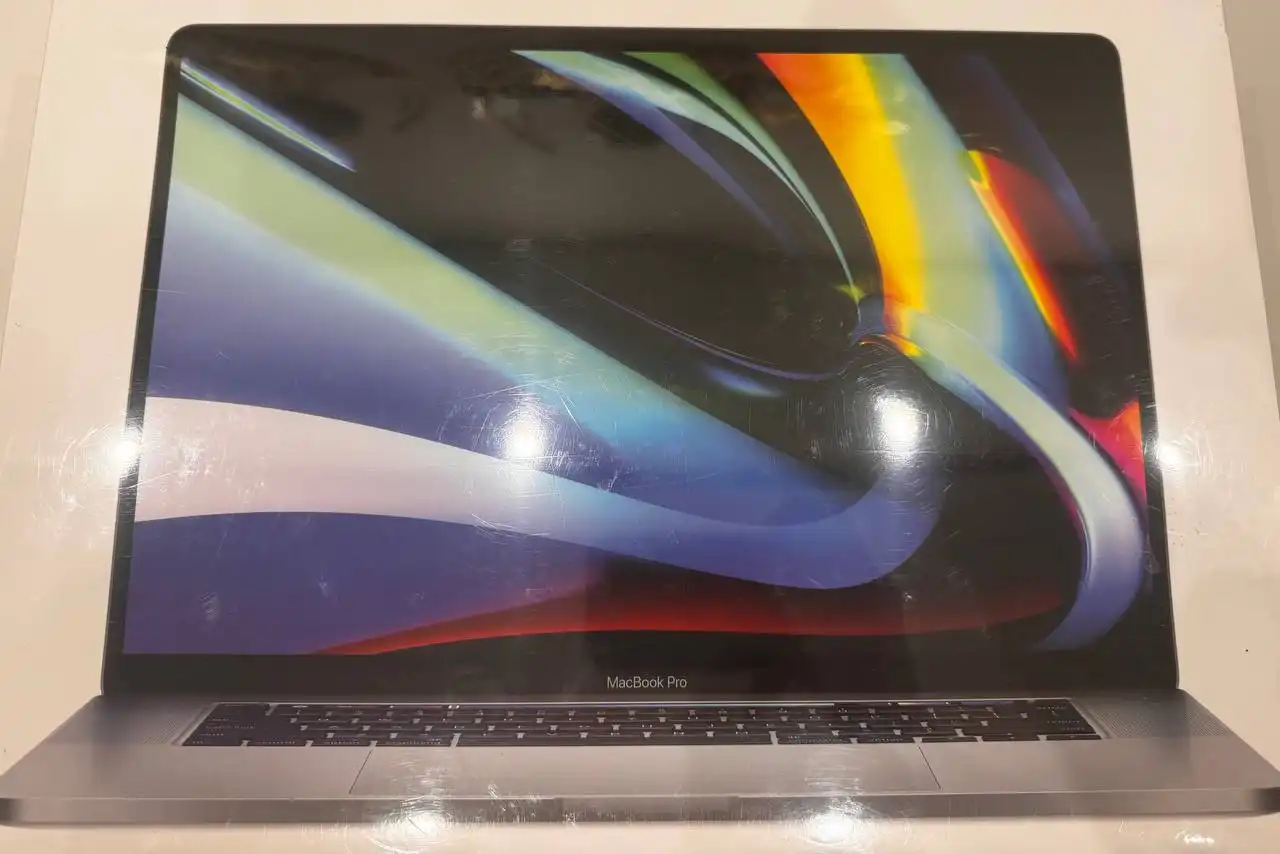 Продам новый MacBook Pro 16