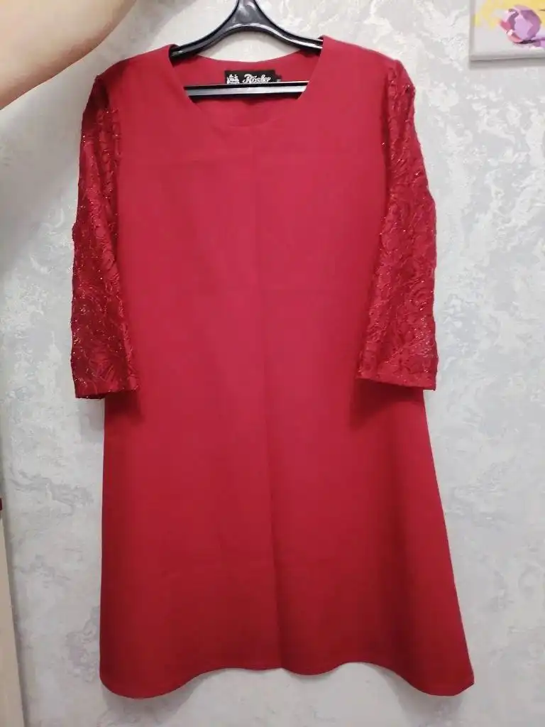 Продажа платьев размера 48 в отличном состоянии