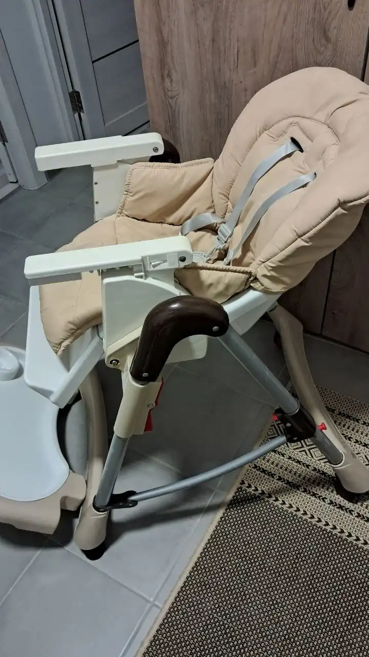 Продам детский стульчик для малышей